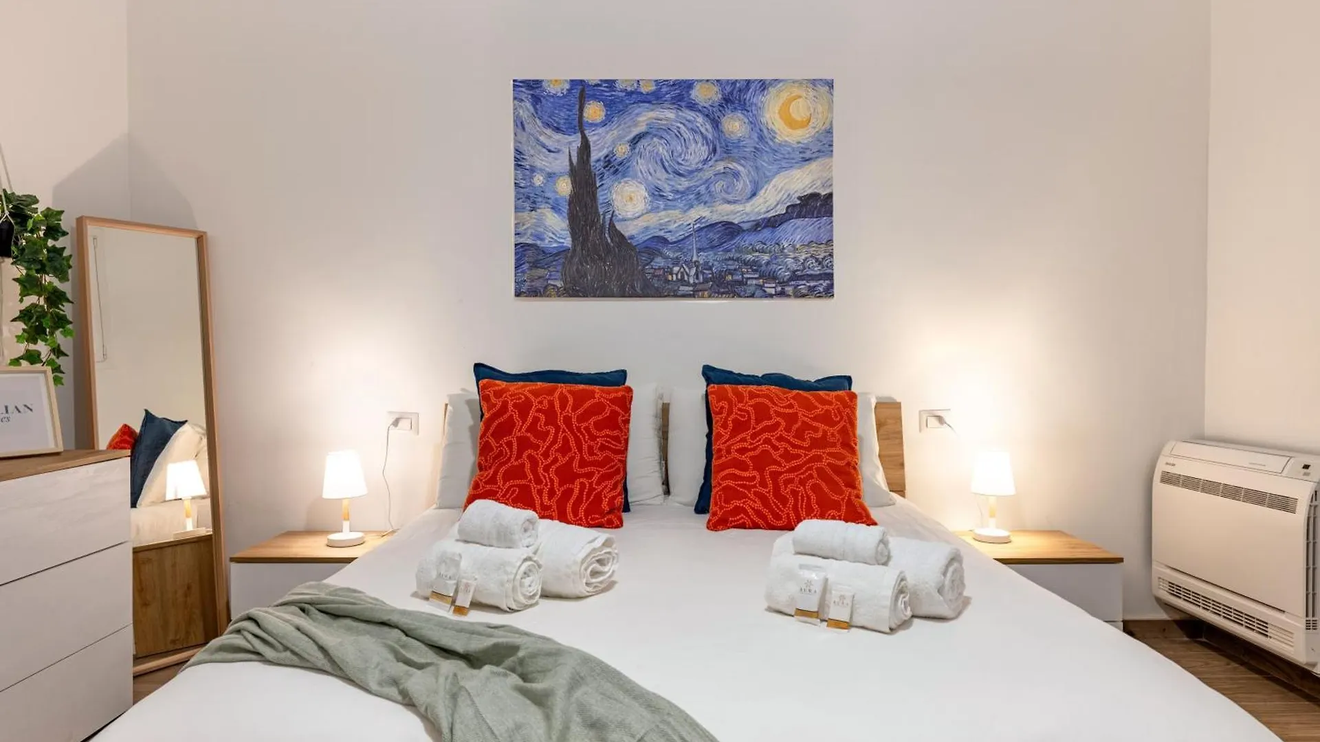 Modern Stone Apartment In The Heart Of Bari location