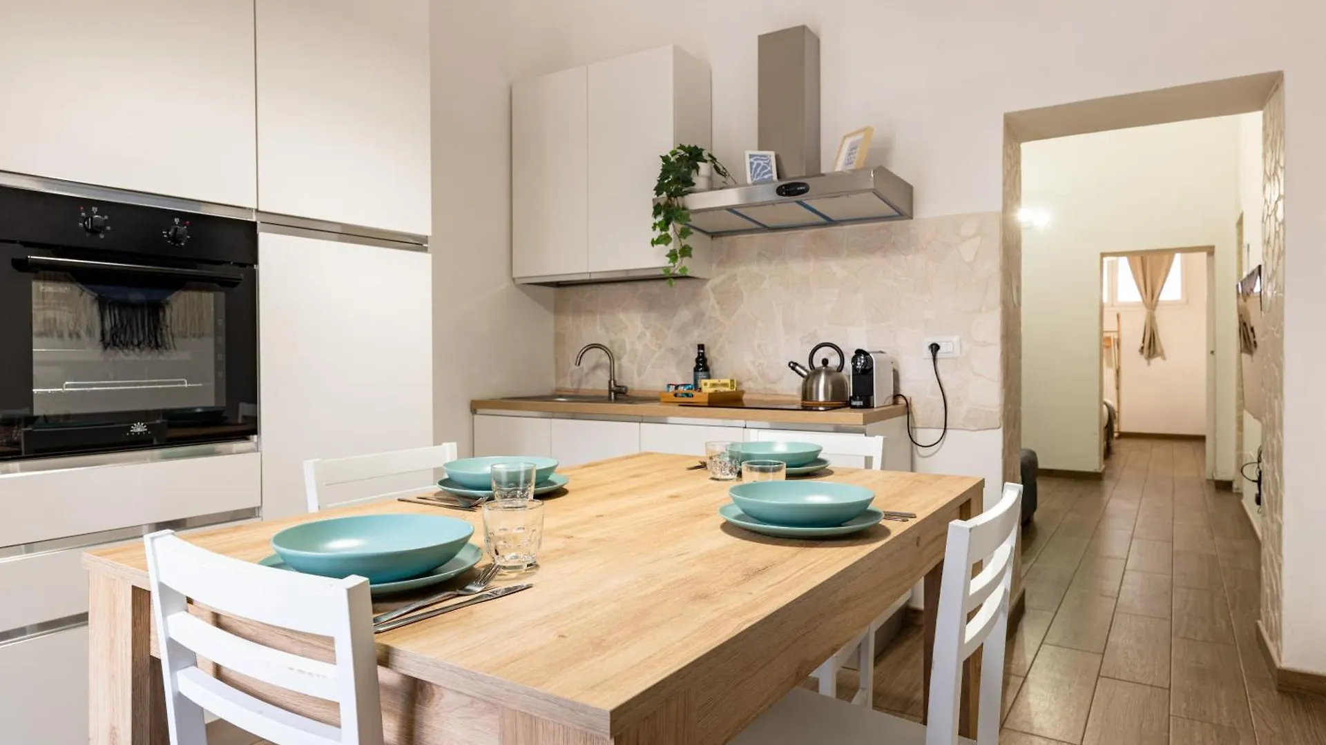 Modern Stone Apartment In The Heart Of Bari
