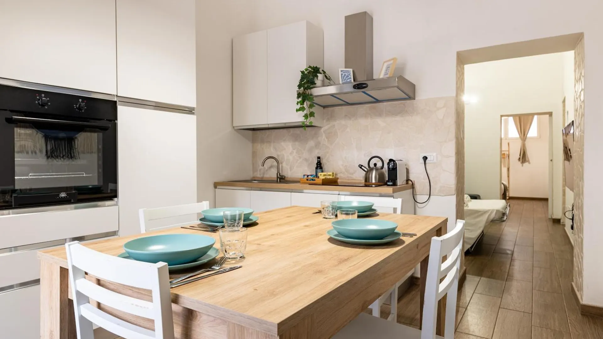 Modern Stone Apartment In The Heart Of Bari