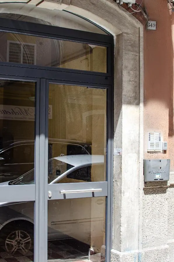 Modern Stone Apartment In The Heart Of Bari 0*,  Italy
