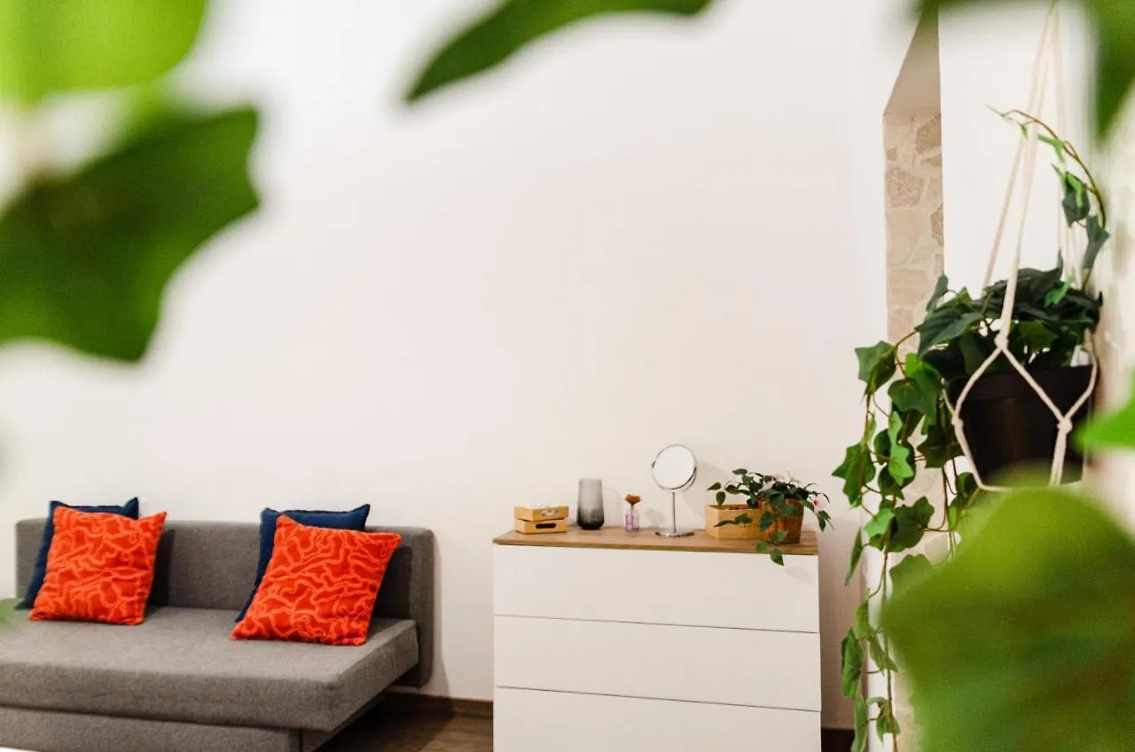 Modern Stone Apartment In The Heart Of Bari
